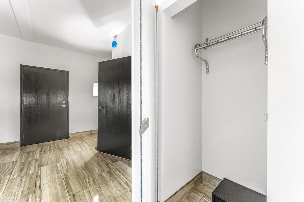 Tempe Corner Apartment Studio King Bed Bagian luar foto